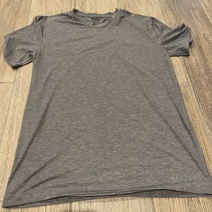 NOBULL v-neck